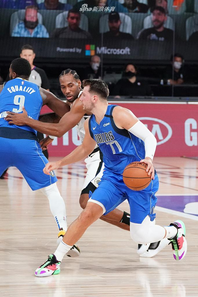 义球队的进 义球队的进