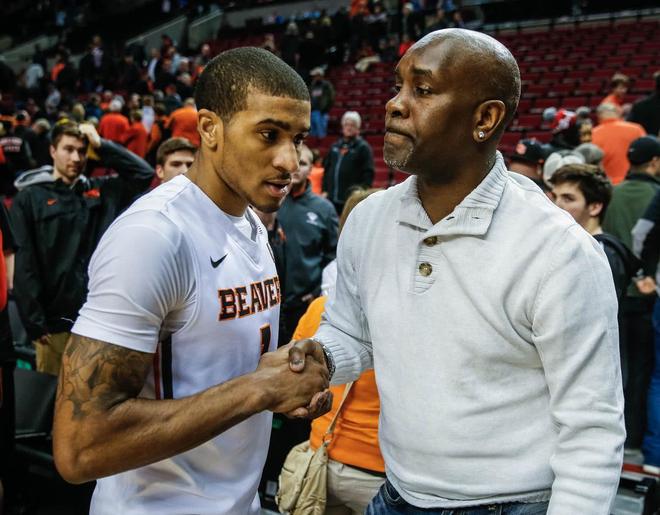 提出了很高 提出了很高