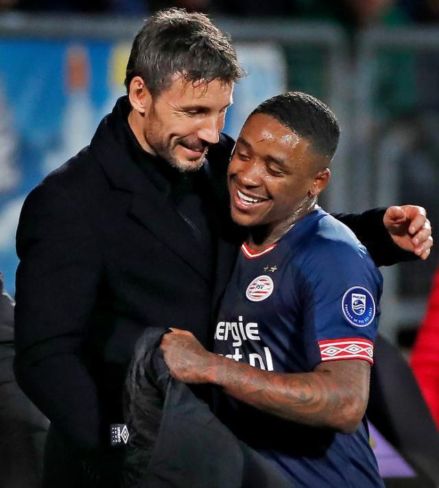 职业足球舆 职业足球舆